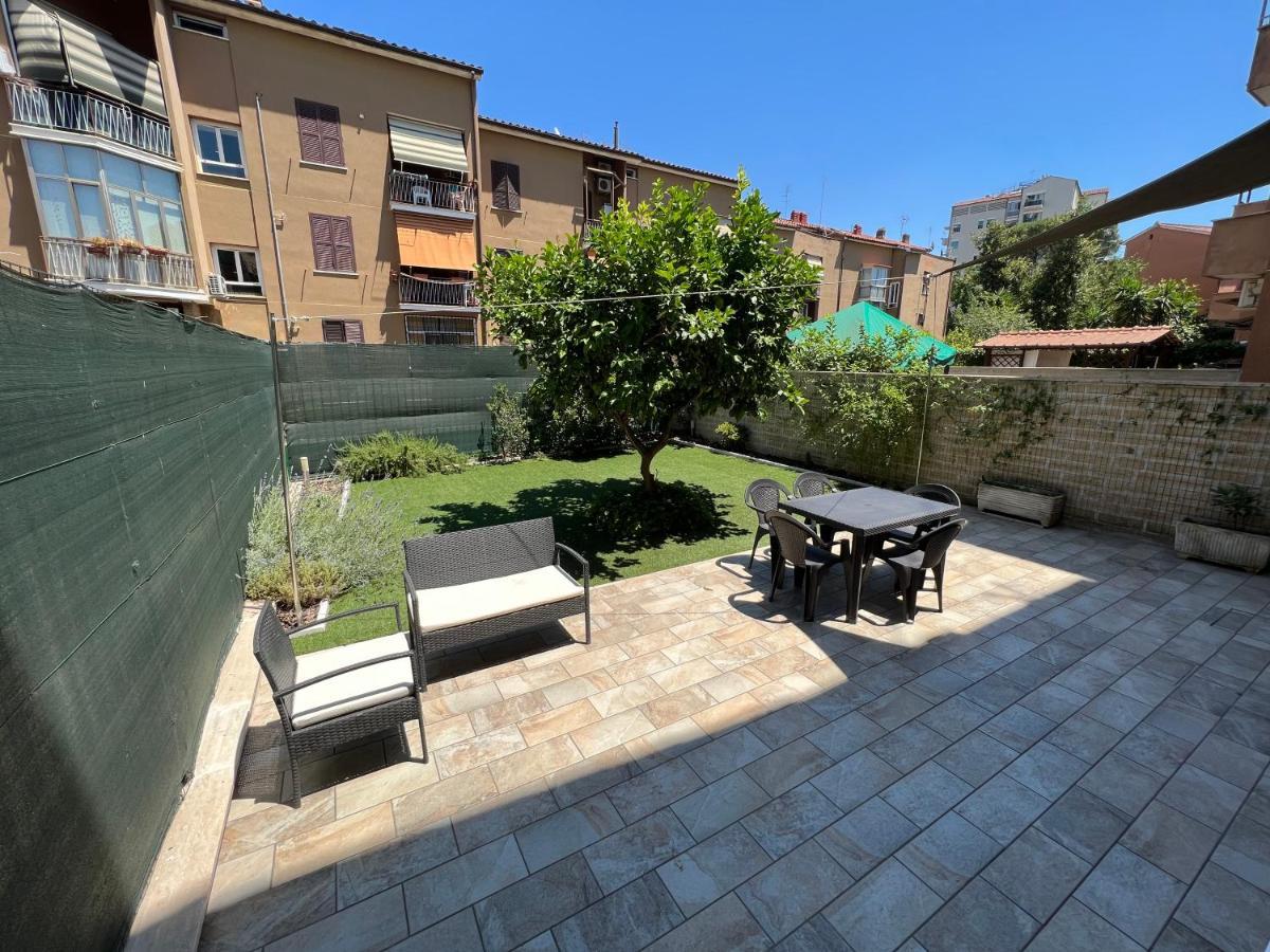 Casa Paestum. Your Wonderful Garden In Rome Exterior photo